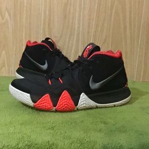 Nike Kyrie 4